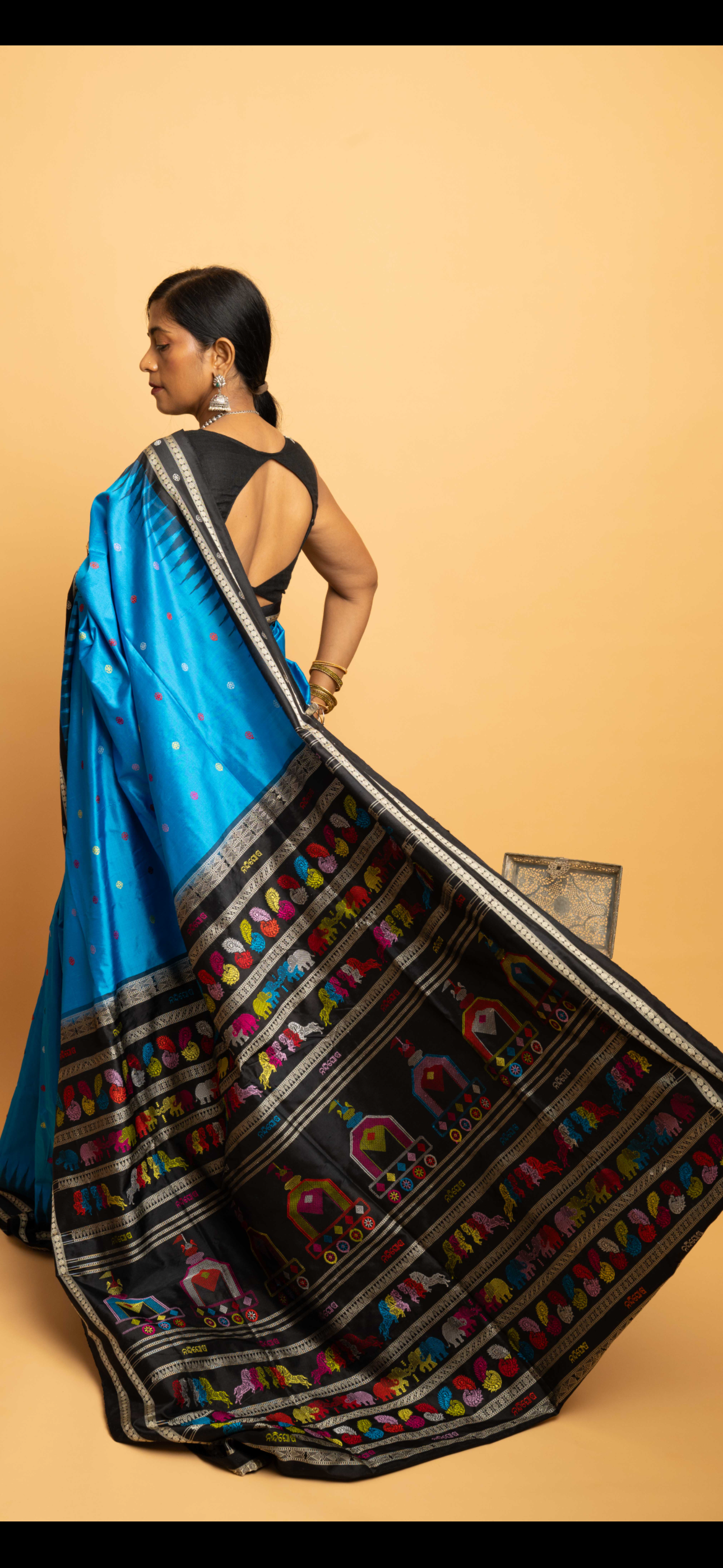 Neel Dolabedi: Blue Handwoven Dolabedi Silk Saree