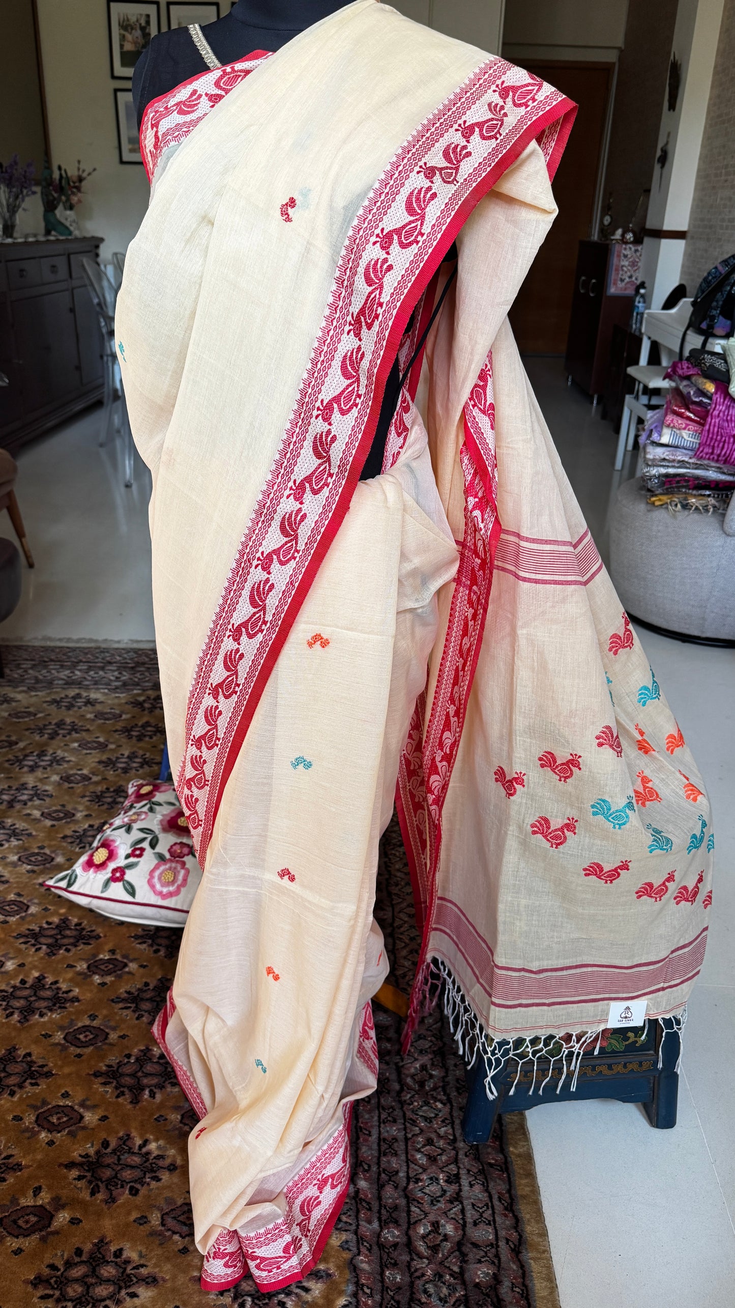 Kasturi: Cream Cotton Handloom Saree