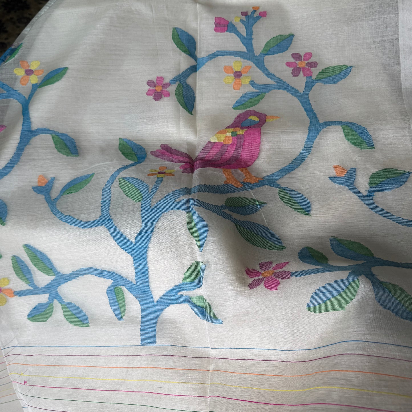 Pakhibasanta: White handwoven matka-muslin saree