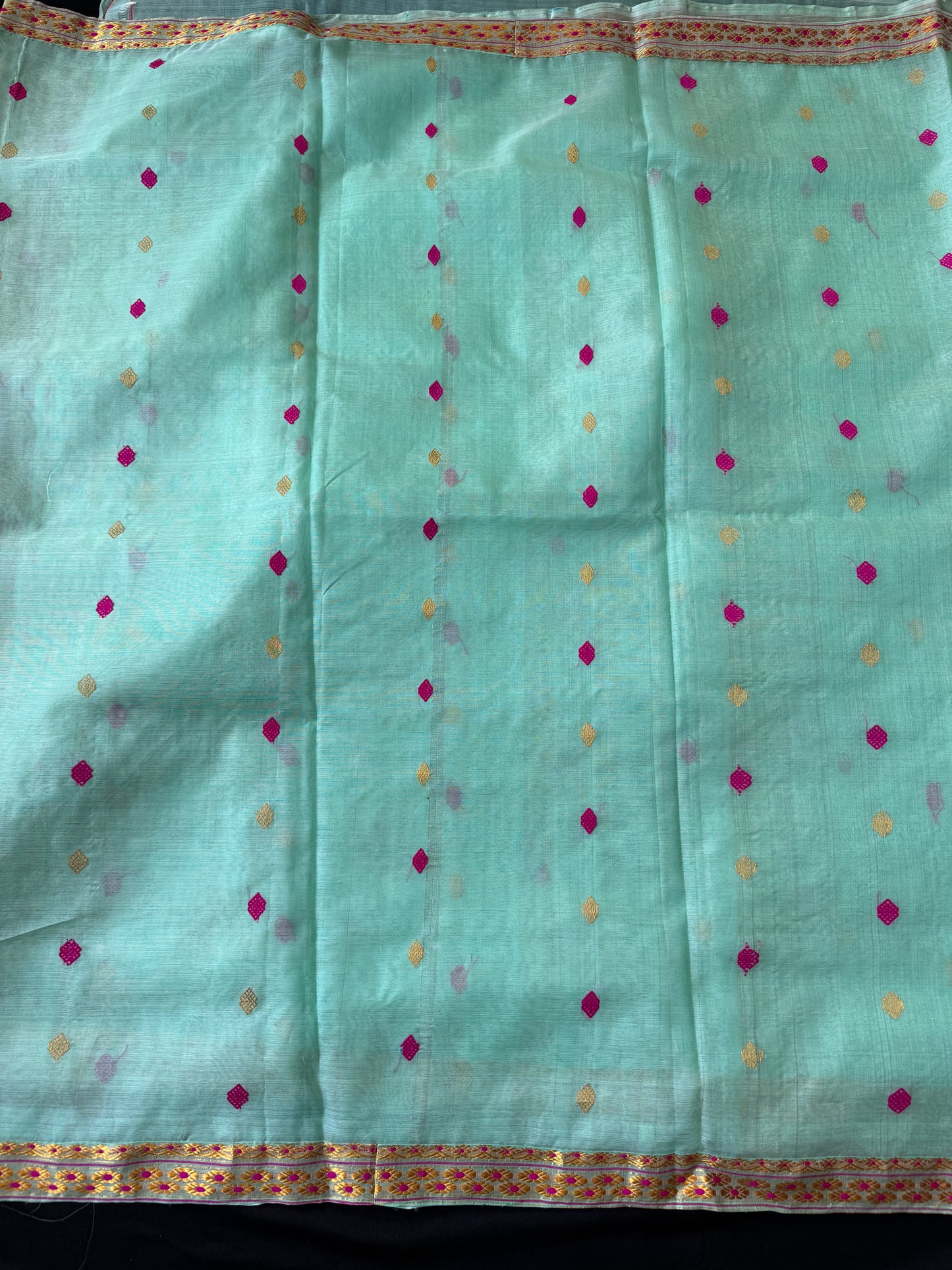 Monor Kuwori: Green Kesapaat Silk Saree