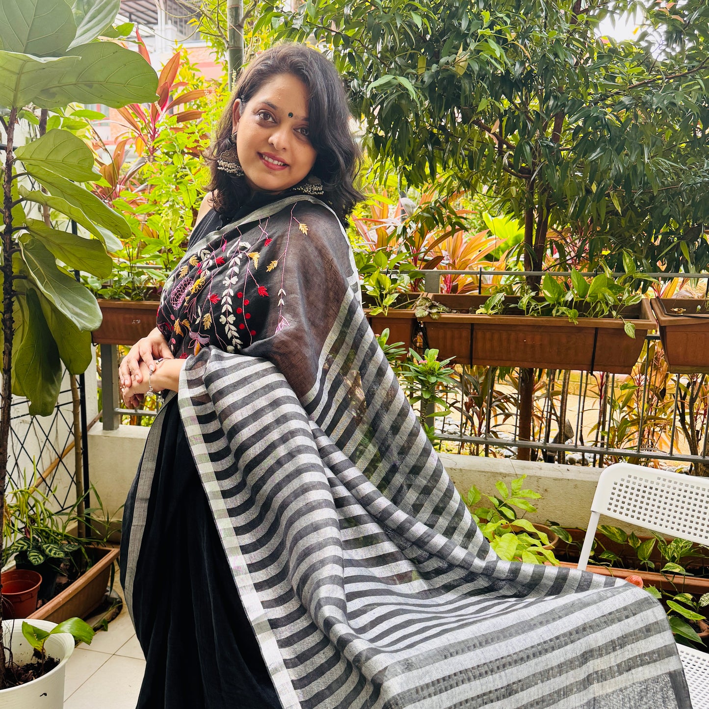 Midnight Meadow: Black Linen Embroidered Saree