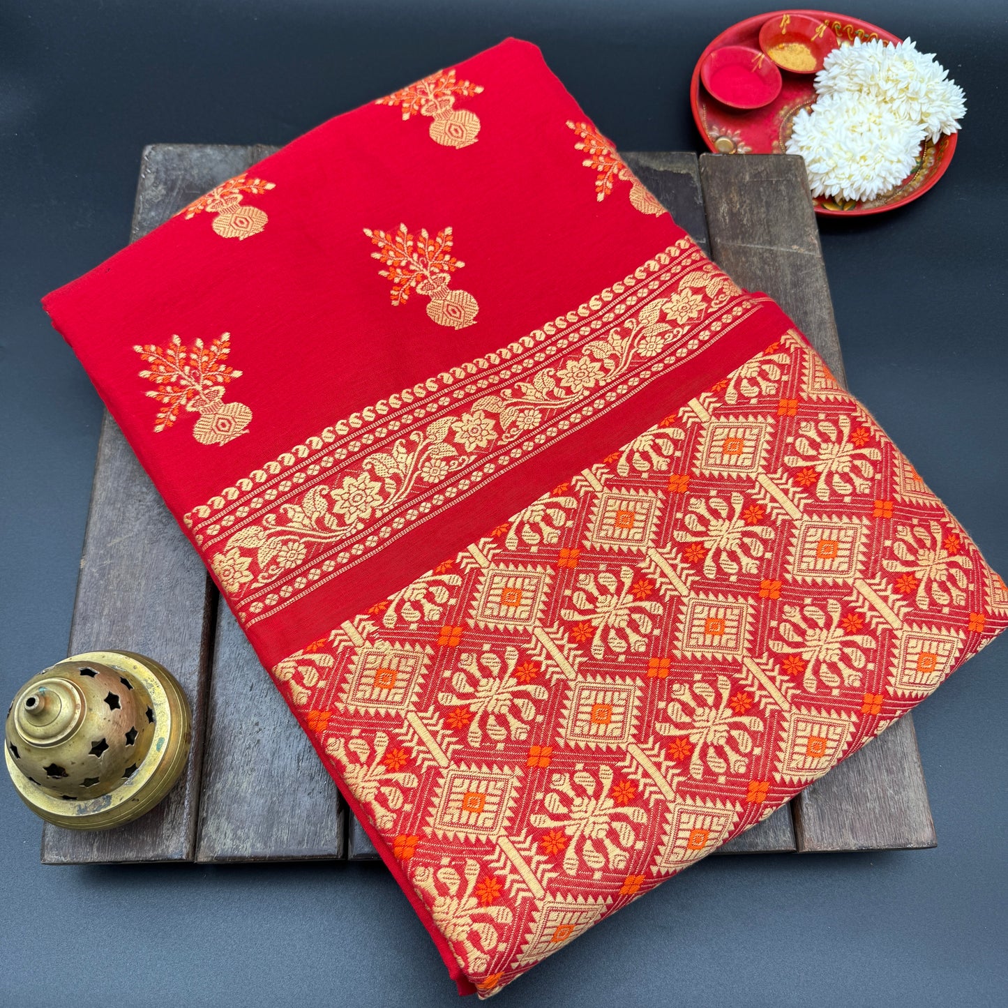 Deepanjali: Red Cotton Handloom Saree