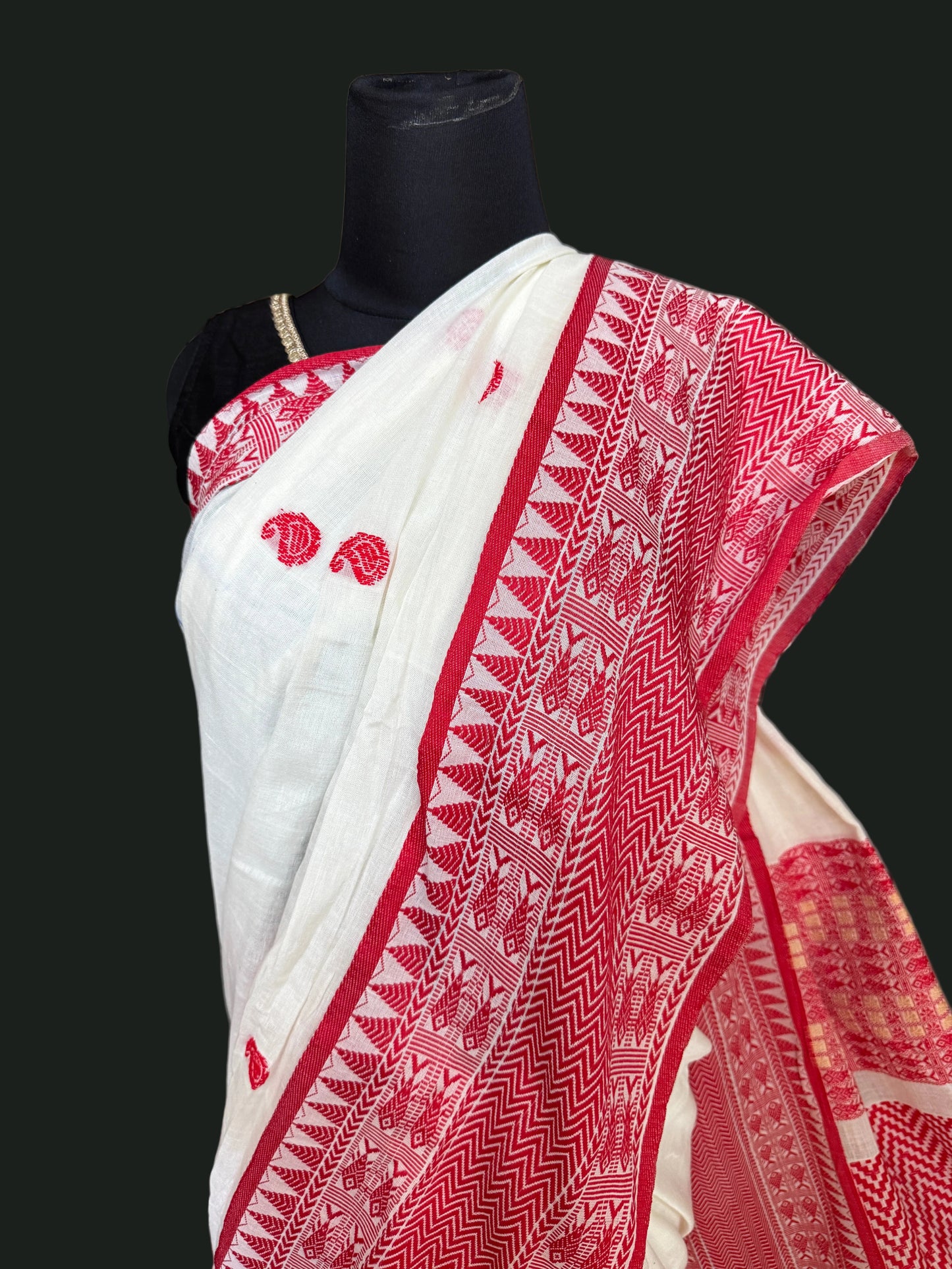 Shvetambara: White & Red Handloom Cotton Saree