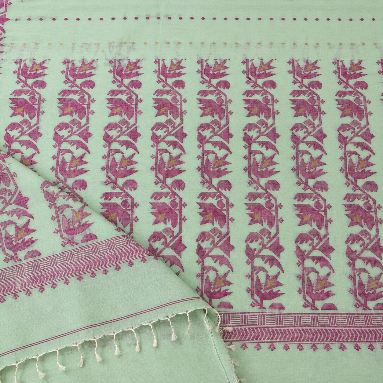 Moushumi: Green Handloom Cotton Jamdani Saree