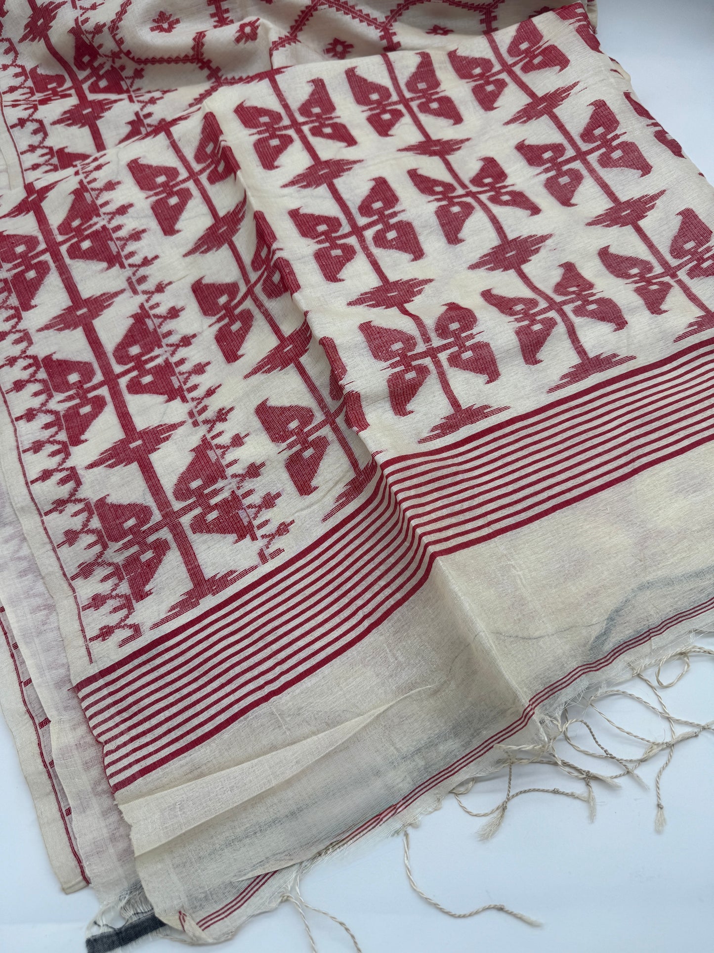 Ivoryfire: White Tussar Silk Jamdani Saree