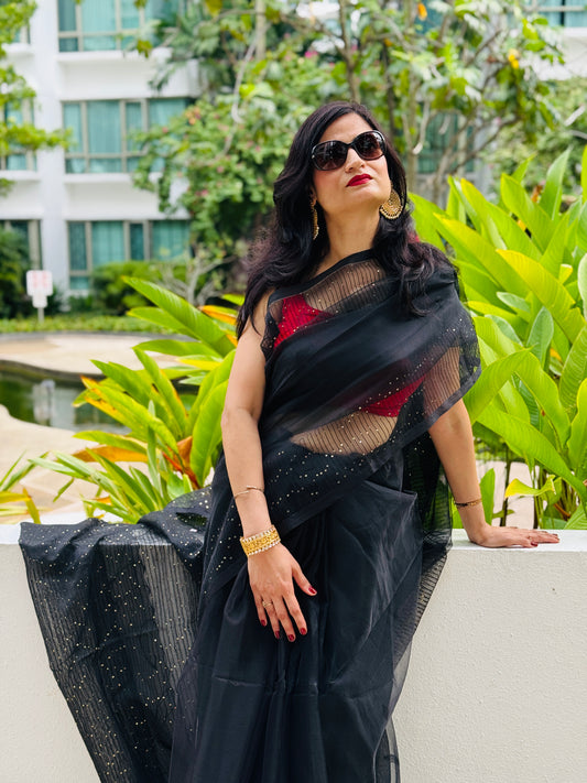 Shilpa: Black Handwoven Muslin Sequins Saree