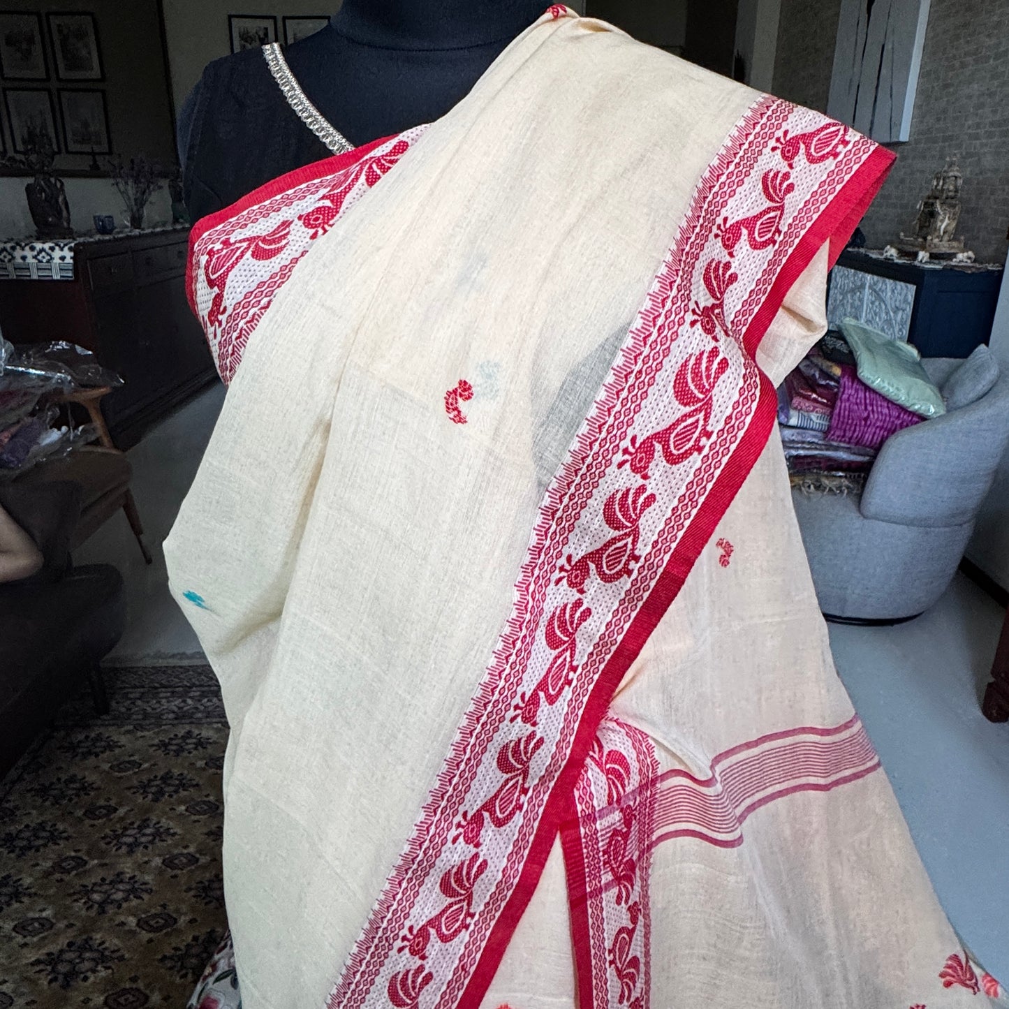 Kasturi: Cream Cotton Handloom Saree