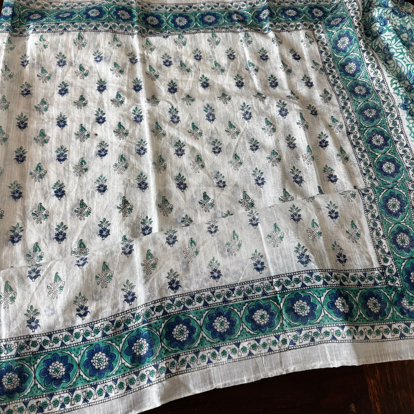 Sharanya: White Cotton Sanganeri Block Print Saree