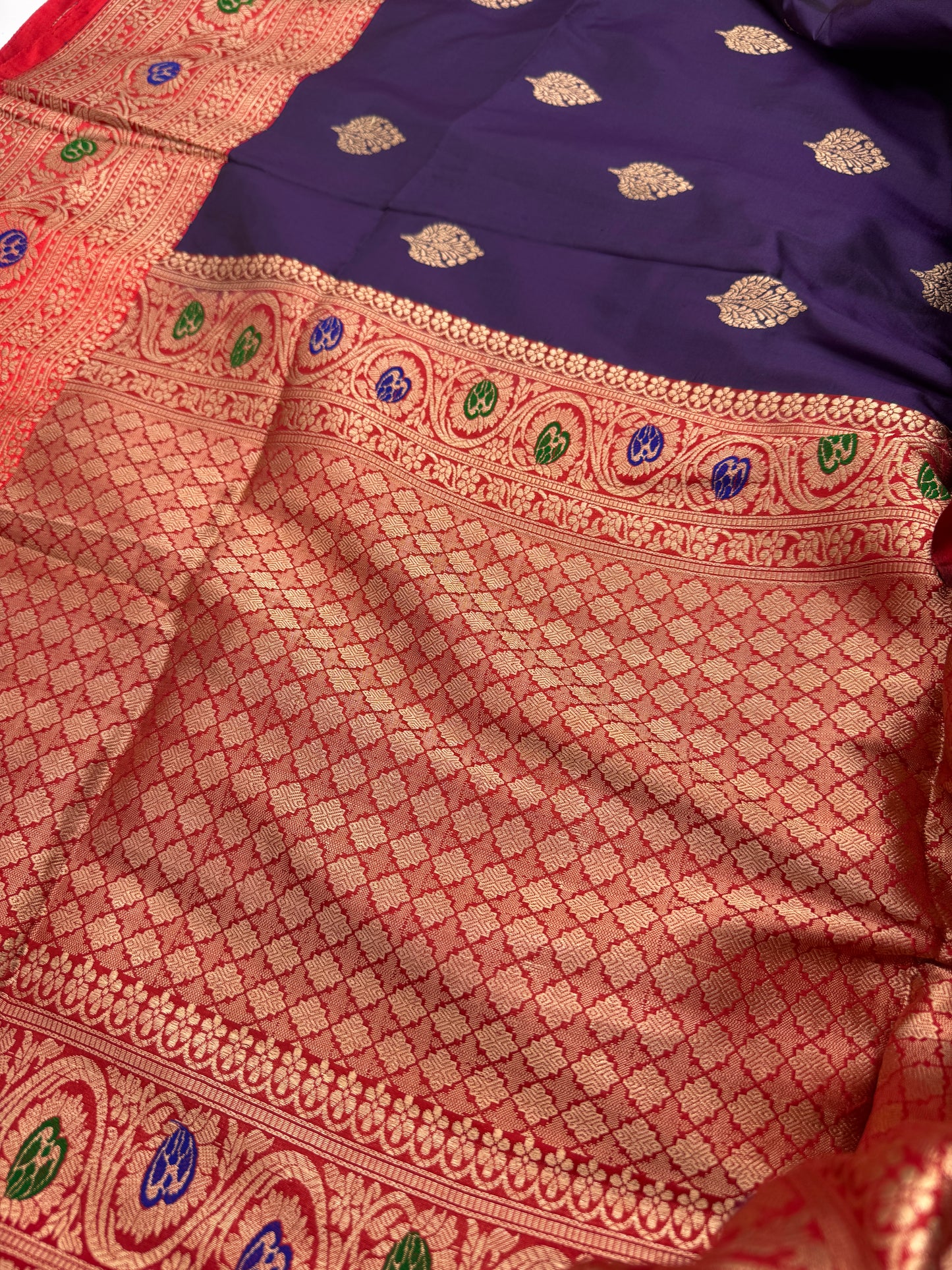 Rajnigandha: Purple Handwoven Banarasi Silk Saree