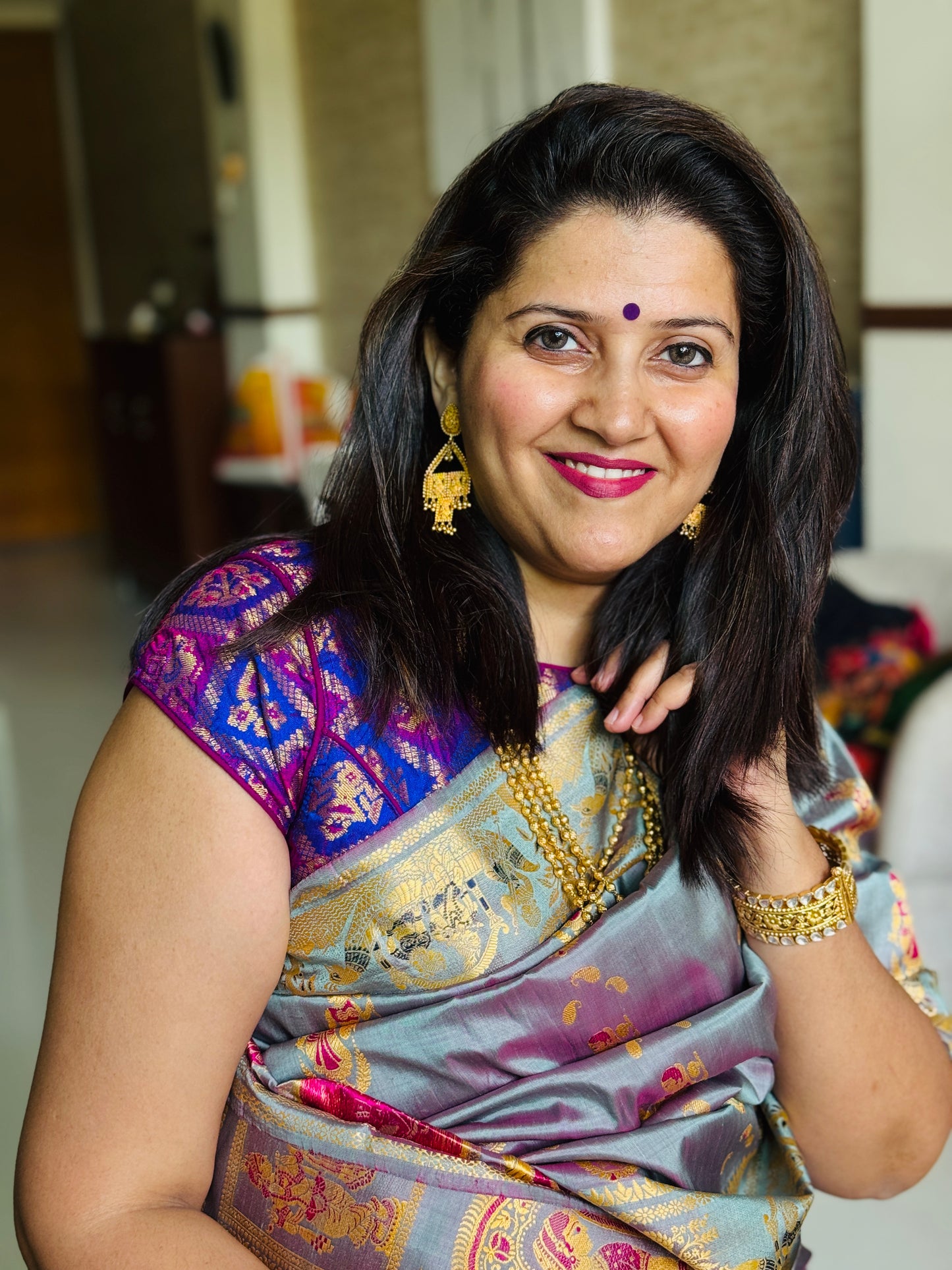 Aparna: Grey Handwoven Katan Silk Baluchari Saree