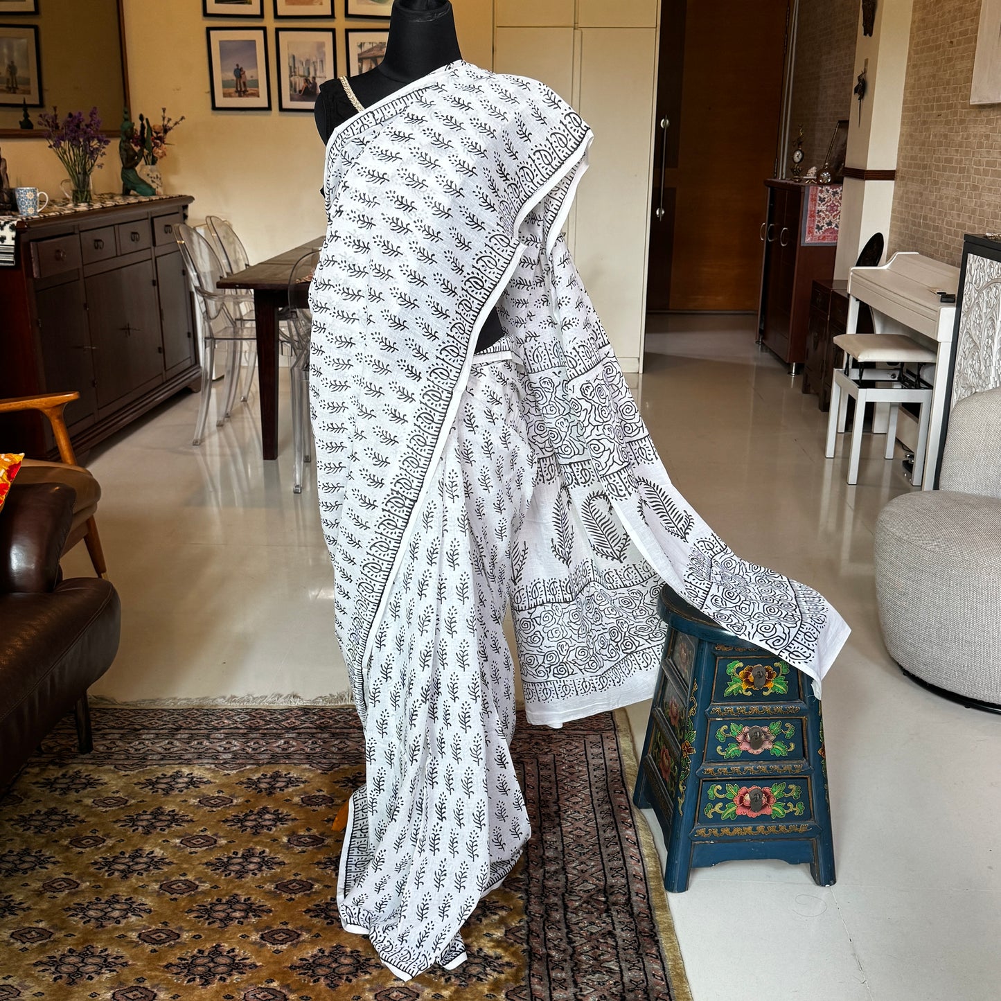 Poulomi: White Cotton Sanganeri Block Print Saree