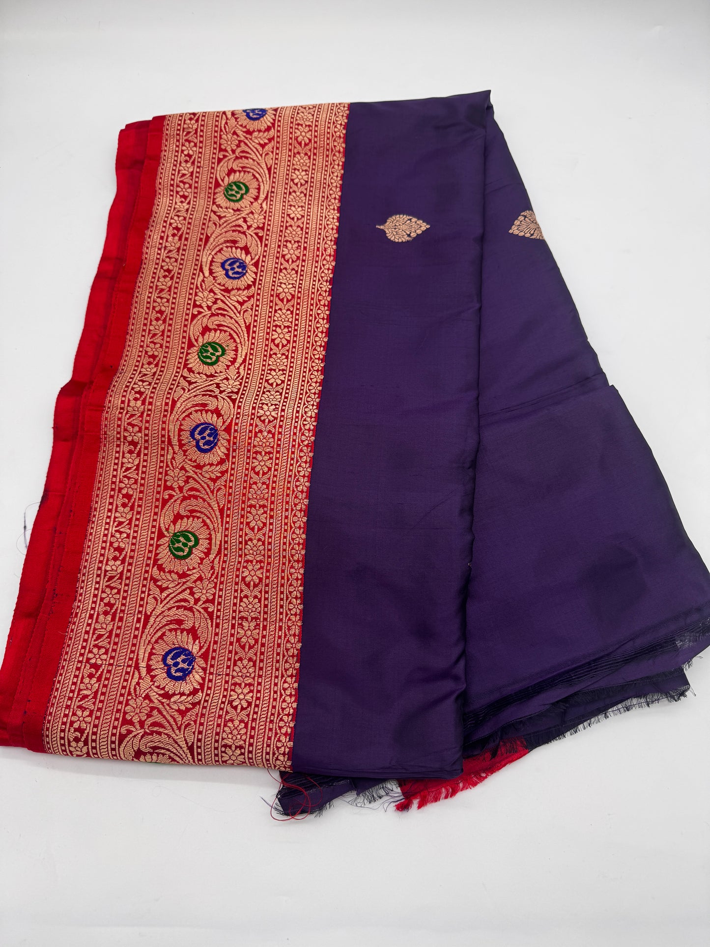 Rajnigandha: Purple Handwoven Banarasi Silk Saree