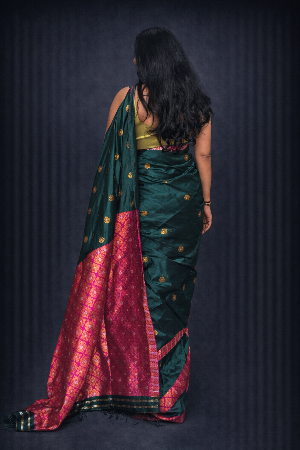 Emerald Bloom: Green Paat Silk Saree