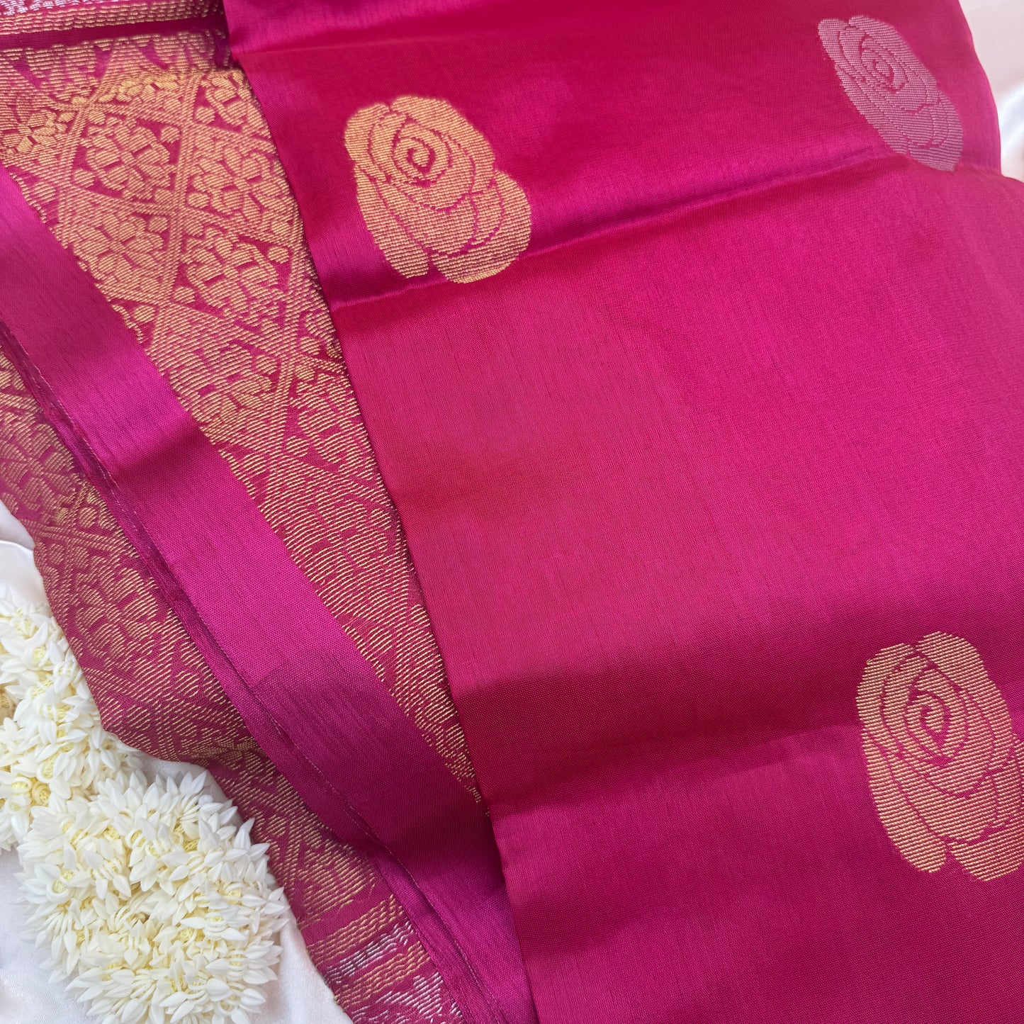 Gulaabi Baag: Pink Tissue Silk Saree
