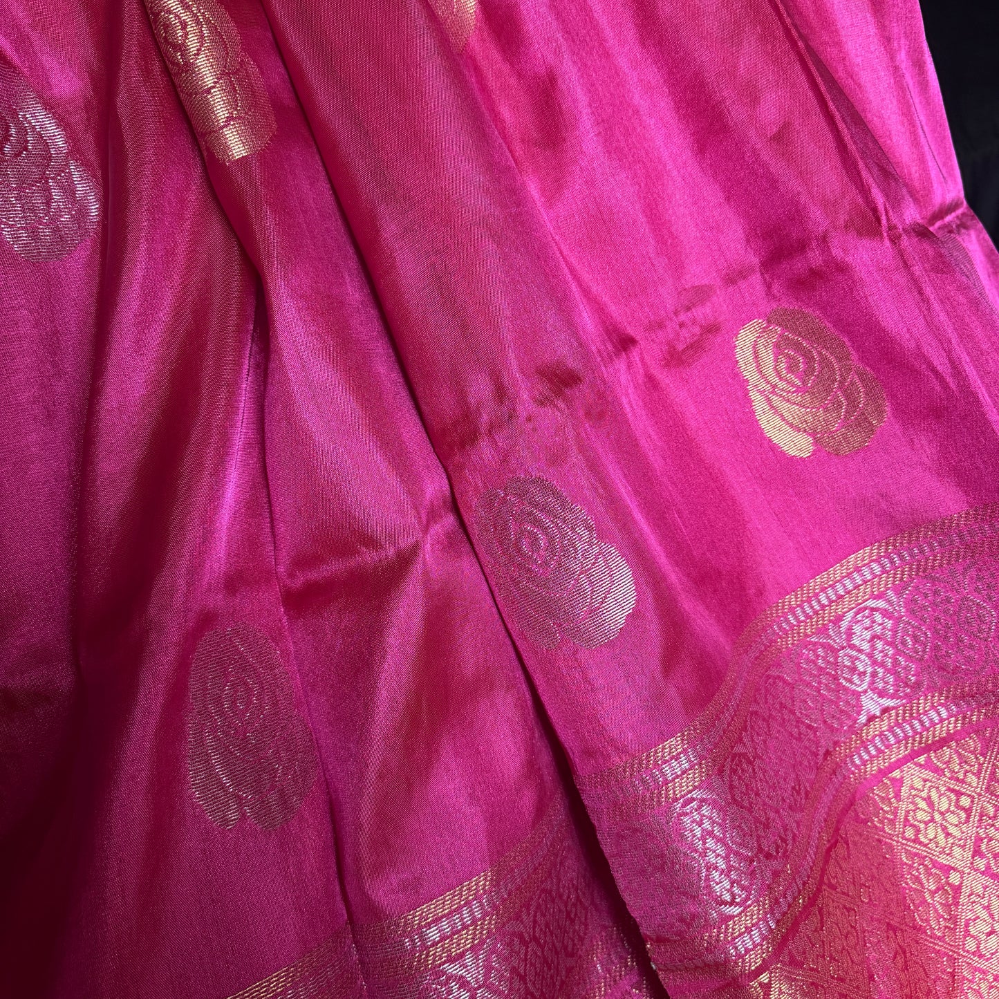Gulaabi Baag: Pink Tissue Silk Saree