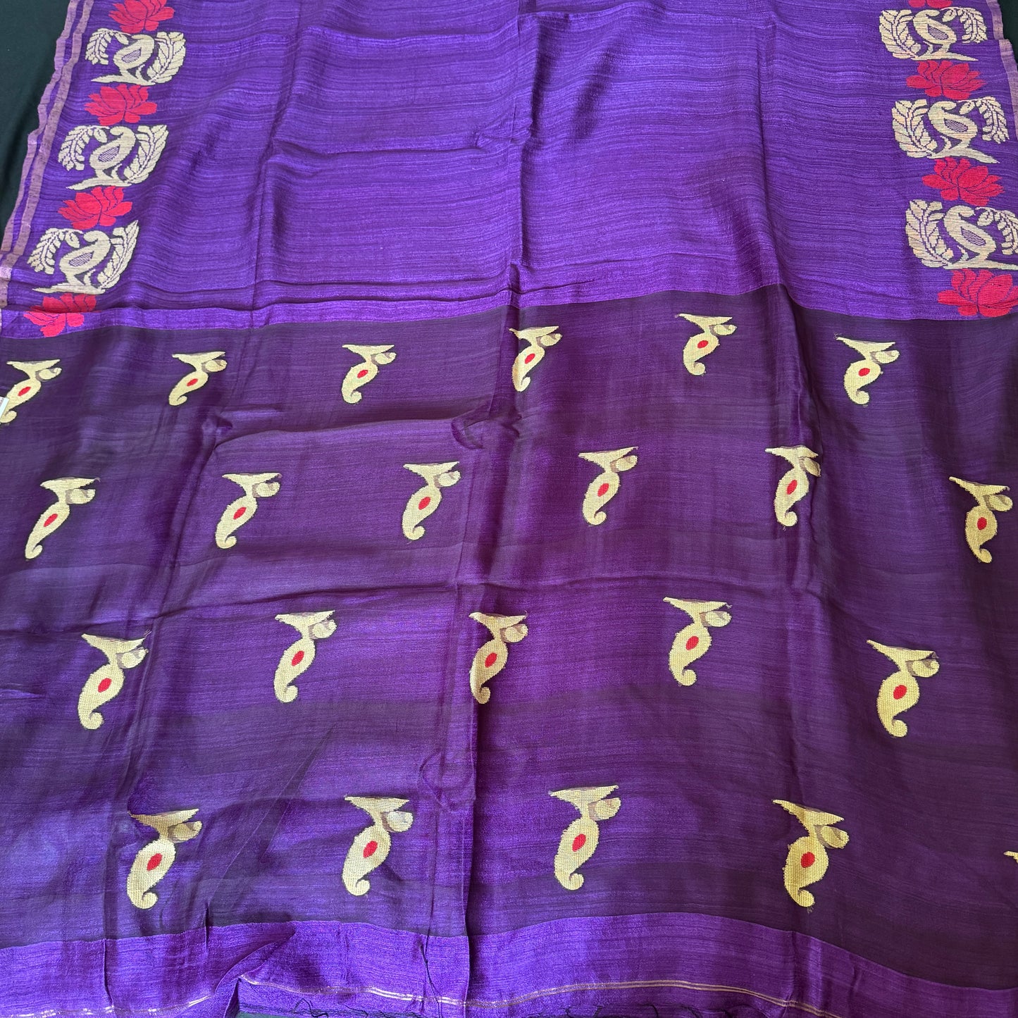 Bornolota: Purple Handwoven Matka Silk Saree