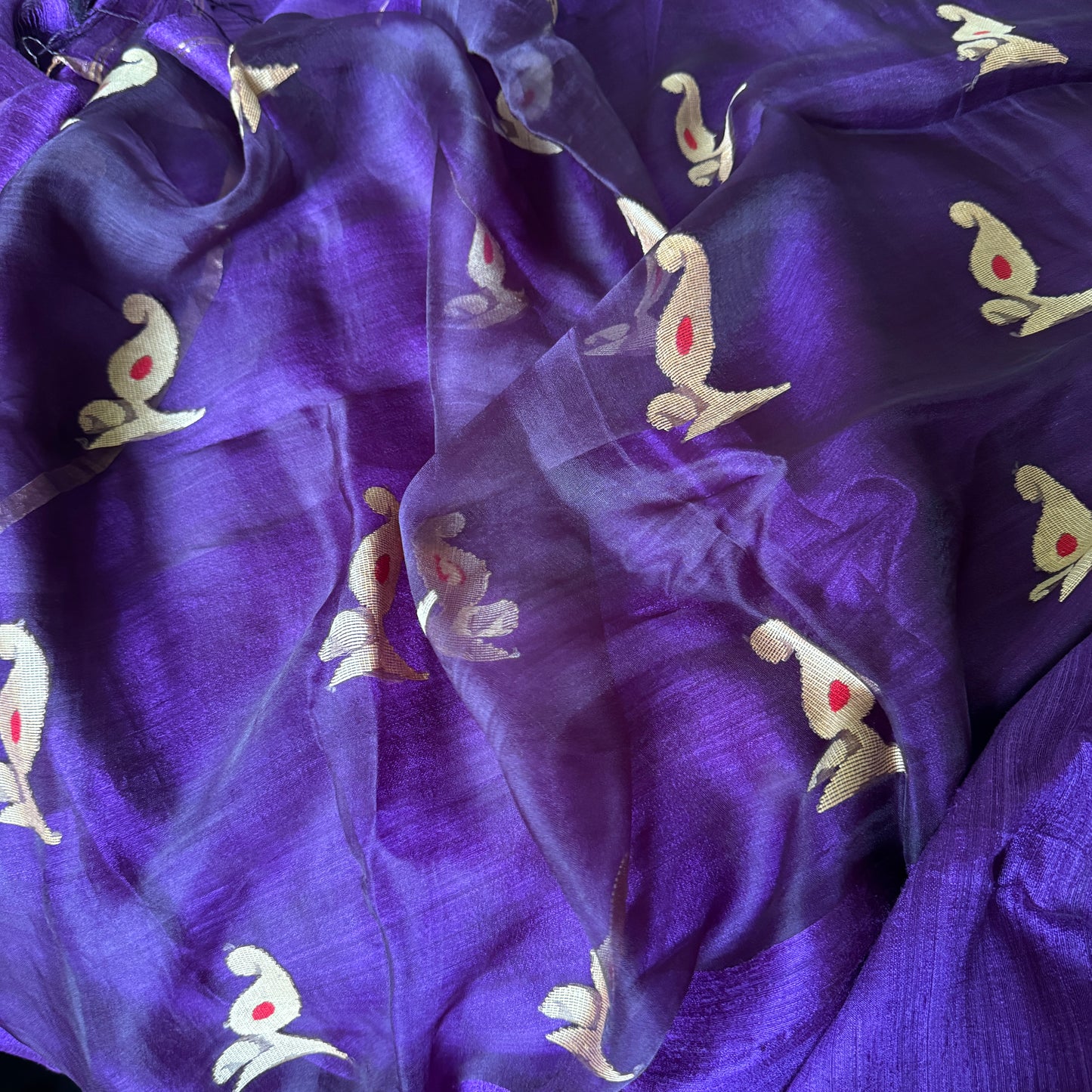 Bornolota: Purple Handwoven Matka Silk Saree
