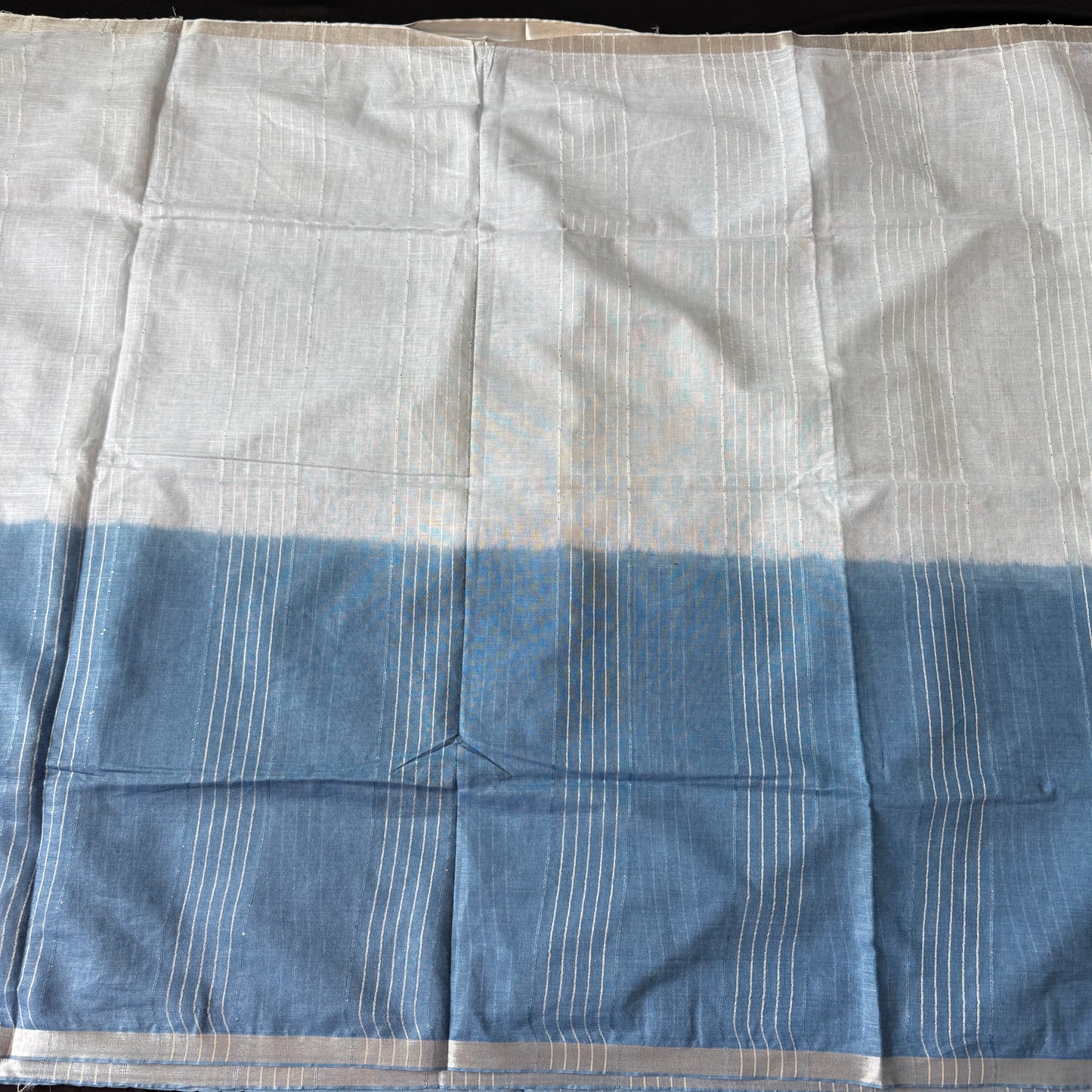 Ocean Mist: Ombre Blue Pure Linen Saree with Sequins
